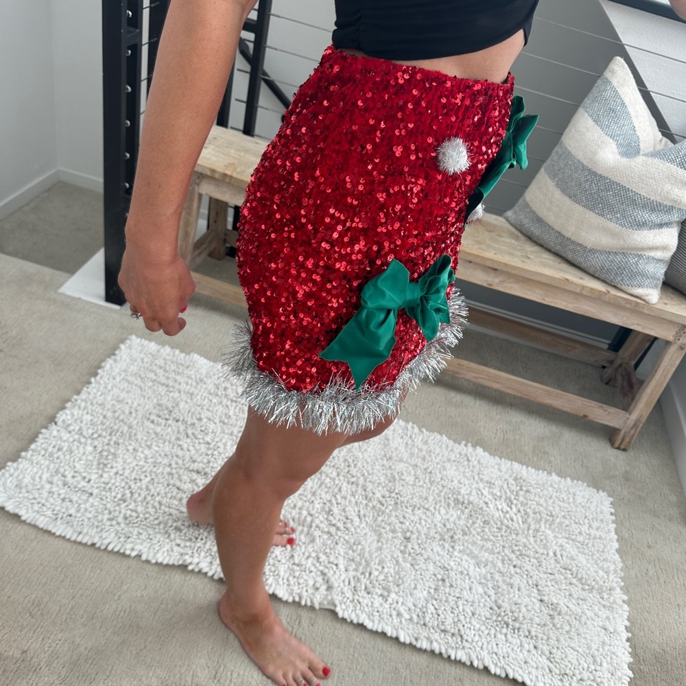 Love on a Hanger Red Sequin Christmas Mini Skirt Holiday Festive Trim | Size S - Picture 5 of 12